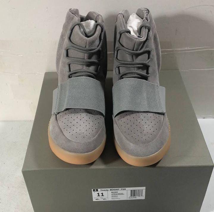 Adidas Yeezy Boost 750 Light Grey