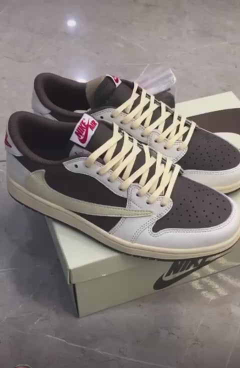 TRAVIS SCOTT X AIR JORDAN 1 LOW OG 'REVERSE MOCHA'